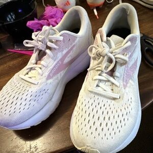 Brooks Ghost 16 Coconut Zephyr Ivory Mesh Athletic Sneaker 120407-1B-136 Women